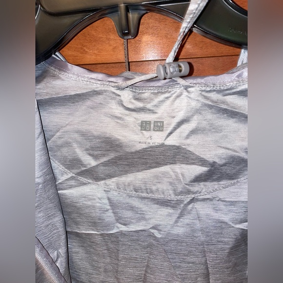 Uniqlo UV Protection Pocketable Parka SIZE S - Picture 2 of 5